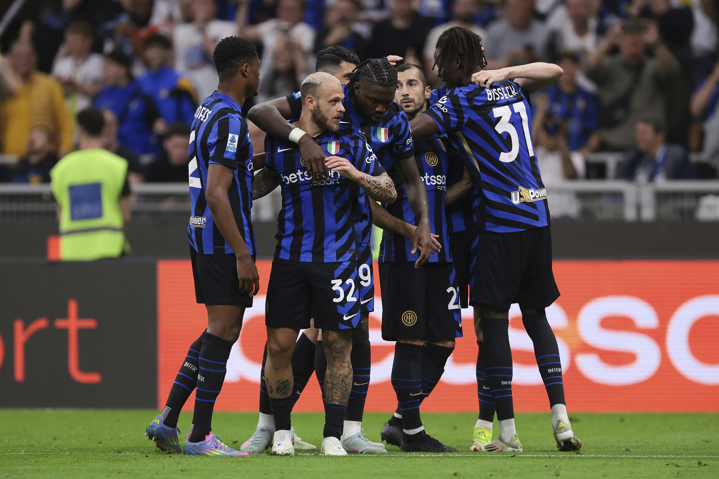 江南体育APP-国际米兰客场击败那不勒斯，取得重要胜利的简单介绍